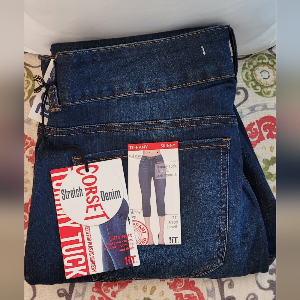 Capri Jeans